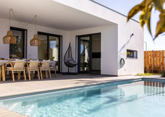 Olivia - By Smarthomes Villa